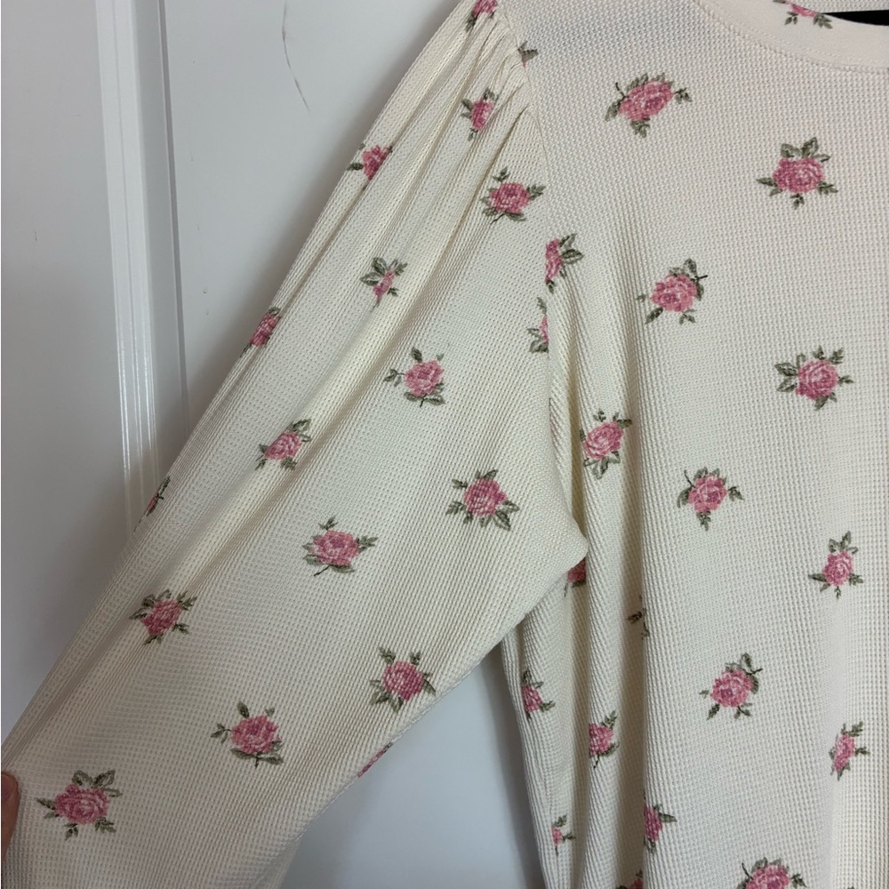 Torrid Floral Vintage Inspired Thermal Crew Puff Sleeve Top Feminine Elegant 3X - Picture 10 of 15